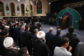 اولین شب مراسم عزاداری ایام شهادت حضرت فاطمةالزهرا سلام‌الله‌علیها در حسینیه امام خمینی(ره)