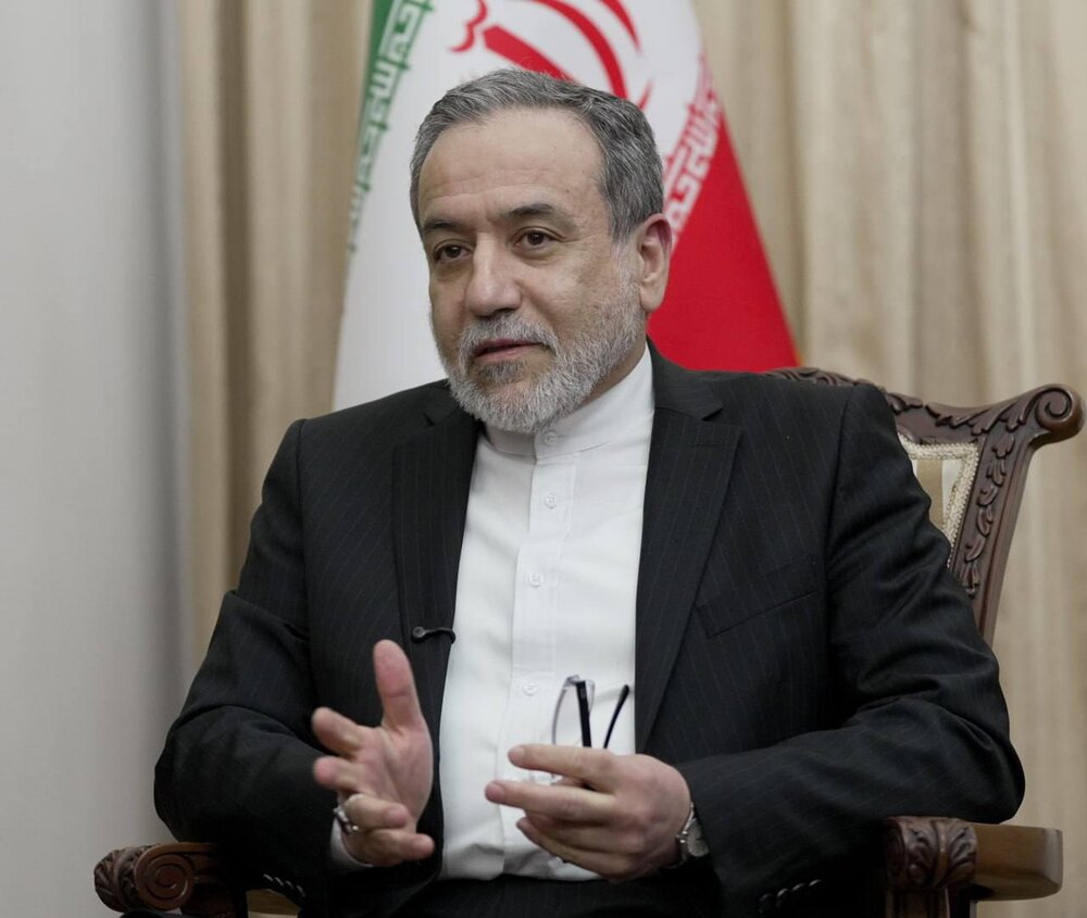 عراقچی: غرب در تأمین مواد شیمیایی برای صدام نقش داشت و هنوز هم پاسخ‌گو نیست