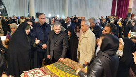 بازدید عراقچی از بازارچه خیریه انجمن بانوان دیپلماتیک