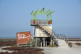 پسروی آب در ساحل بندرگز خلیج گرگان