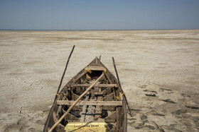 پسروی آب در ساحل گلوگاه خلیج گرگان