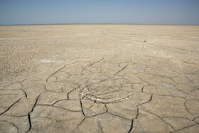 پسروی آب در ساحل گلوگاه خلیج گرگان