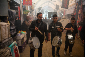 چهارپایه خوانی ایام فاطمیه در بازار قم