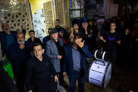 چهارپایه خوانی ایام فاطمیه در بازار قم