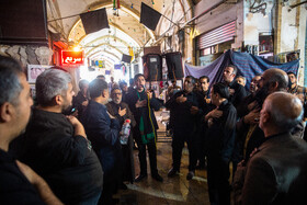 چهارپایه خوانی ایام فاطمیه در بازار قم