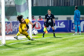 مرحله یک شانزدهم نهایی جام حذفی؛ آلومینیوم اراک - ملوان