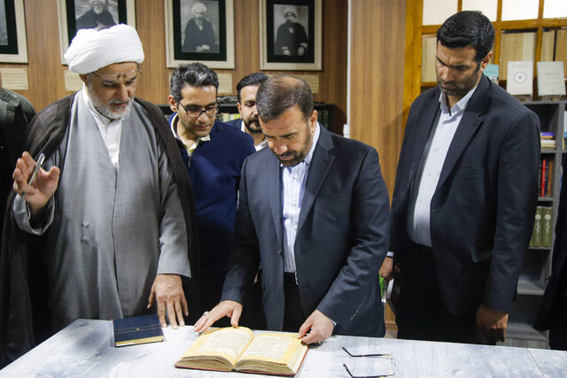 ضرورت بازنگری در نظام آموزشی / اخلاق ثمره دین است