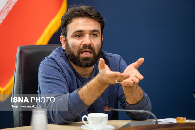 «ترنسکُشی» روایت رسمی را به چالش میکشد / "قربانی کردن یک نسل"