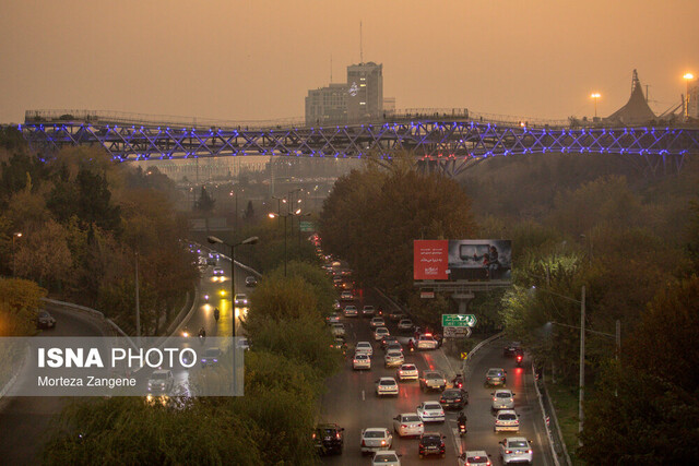 یک عضو کمیسیون بهداشت: در شاخص بالای آلایندگی مدارس و ادارات باید تعطیل شوند