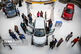 چرا برای خرید خودروی ۵۰۰ میلیونی باید معطل سامانه ها شد؟