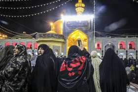 حال و هوای حرم مطهر رضوی در شب شهادت حضرت زهرا (س)