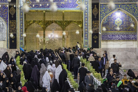 حال و هوای حرم مطهر رضوی در شب شهادت حضرت زهرا (س)