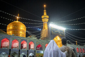 حال و هوای حرم مطهر رضوی در شب شهادت حضرت زهرا (س)