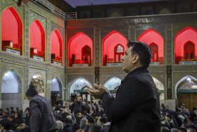 حال و هوای حرم مطهر رضوی در شب شهادت حضرت زهرا (س)