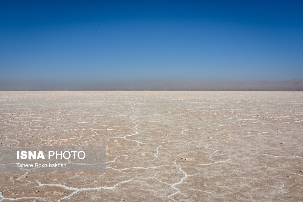 خشک شدن دریاچه مهارلو - شیراز
