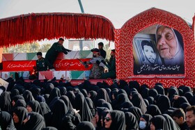 مراسم تشییع پیکر‌های ۱۲ شهید گمنام - اصفهان