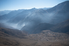 ادامه عملیات مهار آتش‌سوزی جنگل‌های مرزن‌آباد