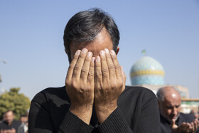 اقامه نماز باران در حاشیه مراسم تشییع پیکرهای ۸ شهید گمنام - قزوین