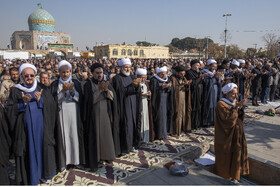 اقامه نماز باران در حاشیهمراسم تشییع پیکرهای ۸ شهید گمنام - قزوین