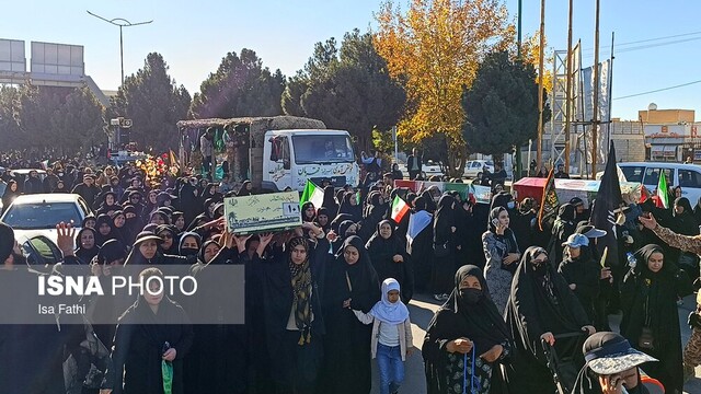 پیکر مطهر ۶ شهید گمنام دفاع مقدس در یاسوج تشییع شد