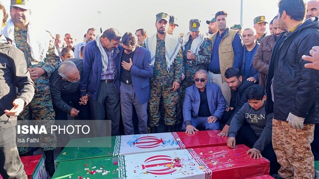 پیکر مطهر ۶ شهید گمنام دفاع مقدس در یاسوج تشییع شد