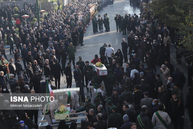 تشییع باشکوه ۴ شهید گمنام در تبریز