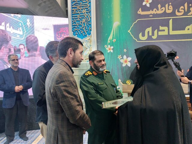 معاون سازمان بسیج مستضعفین: اتحاد مقدس مشکلات را حل و بازدارندگی ایجاد می‌کند