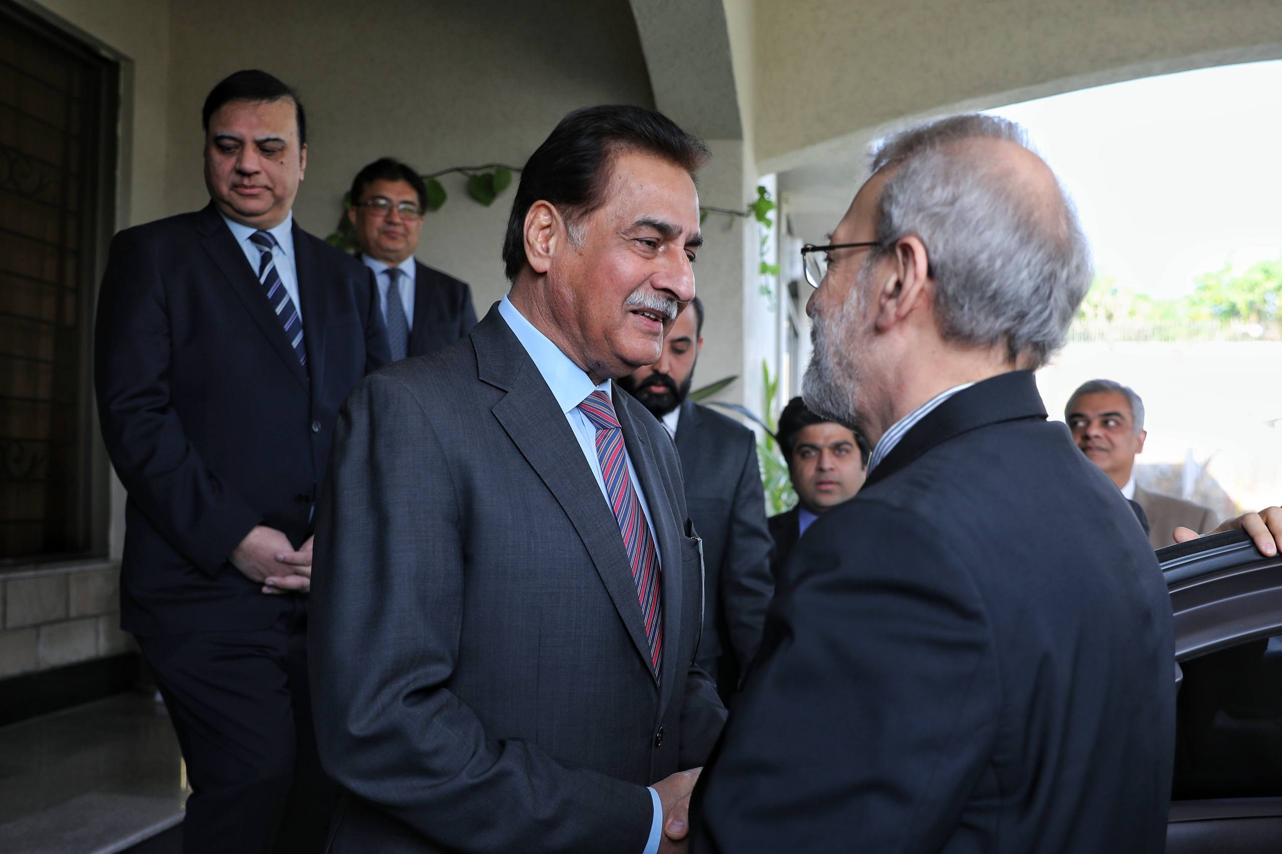 حفط فضای مثبت ایجاد شده میان تهران و اسلامآباد، گامی برای پیشرفت همکاریها