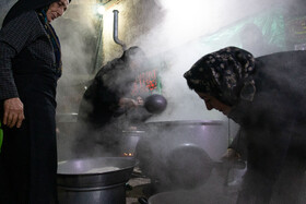 پخت آش نذری مردم شفت در سالروز شهادت حضرت فاطمه زهرا(س)