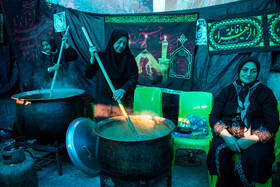 پخت آش نذری مردم شفت در سالروز شهادت حضرت فاطمه زهرا(س)