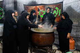 پخت آش نذری مردم شفت در سالروز شهادت حضرت فاطمه زهرا(س)