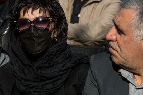 فرزانه کابلی در مراسم تشییع پیکر هادی مرزبان