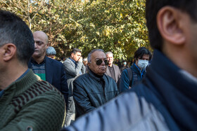 مسعود فروتن، نویسنده در مراسم تشییع پیکر هادی مرزبان