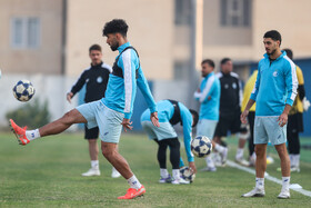 تمرین تیم فوتبال استقلال پیش از بازی با الوصل امارات
