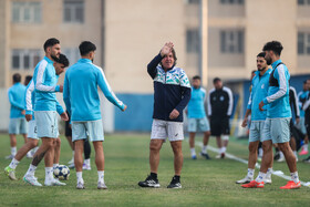 تمرین تیم فوتبال استقلال پیش از بازی با الوصل امارات