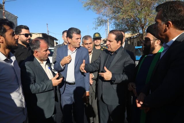 بازدید استاندار ایلام از شهرک «هزارانی» و مردم سیل‌زده