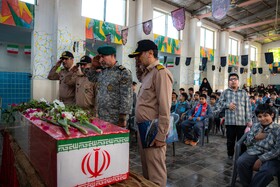 بزرگداشت شهدای گمنام همزمان با ایام فاطمیه در مدرسه مفتح - شهر بوشهر