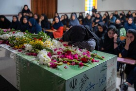 بزرگداشت شهدای گمنام همزمان با ایام فاطمیه در مدرسه مطهره - شهر بوشهر