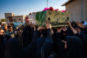 آیین تشییع ۶ شهید گمنام همزمان با ایام فاطمیه در شهر بوشهر