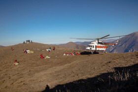 رسیدن به منطقه اصلی حریق، تنها از طریق بالگرد‌ها امکان‌ پذیر بود. و همینطور از این منطقه امکان برگشت به روستای الیت بود. 