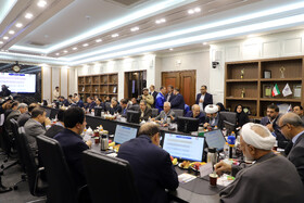 نشست استاندار کرمانشاه با عضای کمیسیون صنایع و معادن مجلس و معاونت وزیر صمت در طرح بازدید از توسعه ی پتروشیمی اوره و آمونیاک