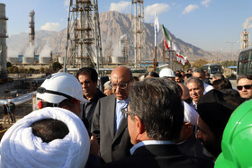 بازدید جمعی از اعضای کمیسیون صنایع و معادن از طرح توسعه ی پتروشیمی اوره و آمونیاک