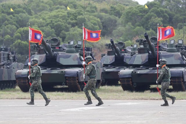 رونمایی رئیس جمهور تایوان از بودجه ویژه ۴۰ میلیارد دلاری برای خرید تسلیحات