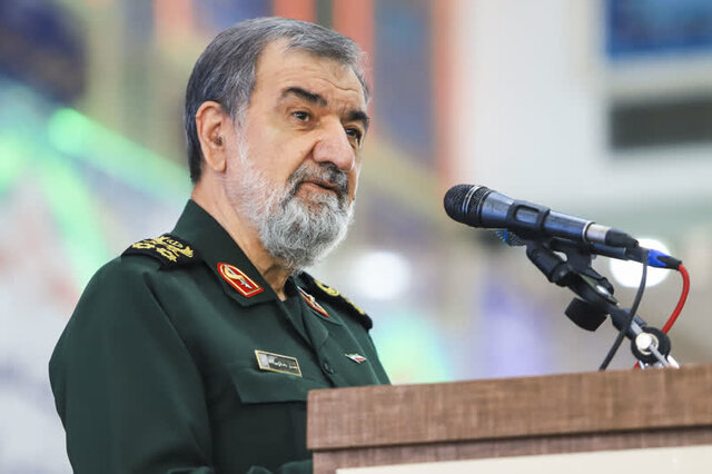 محسن رضایی: بسیج اقتصادی، راهبرد ایران برای مقابله با فشارهای خارجی و تقویت امنیت ملی است