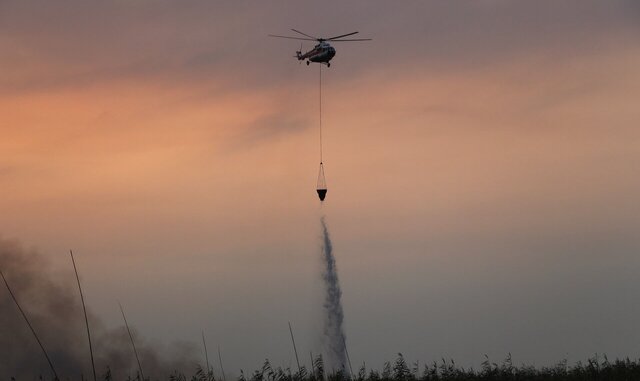 اعزام ۲۱ تیم عملیاتی و یک فروند بالگرد برای اطفای حریق جنگل‌های ارسباران