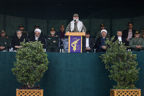 سردار محمدرضا نقدی، مشاور عالی فرمانده کل سپاه پاسداران در نمایش اقتدار بسیجیان - مشهد