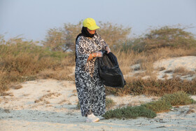 پاکسازی سواحل کیش