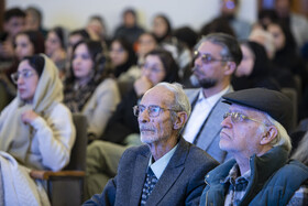 شب‌ استاد محمود فرشچیان