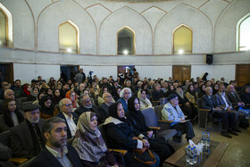 شب‌ استاد محمود فرشچیان