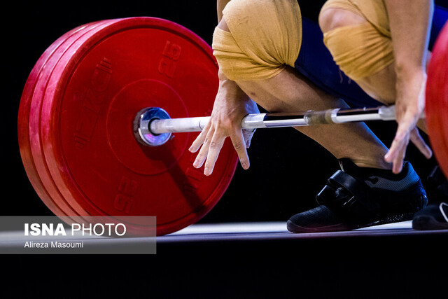 لزوم ورود فدراسیون به افزایش قرارداد وزنه‌برداران/ تلاش‌مان دفاع از عنوان قهرمانی است